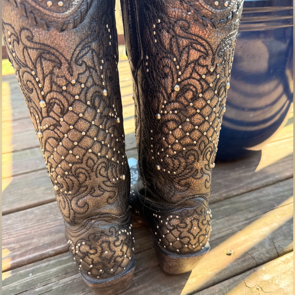 Corral Studded, Elaborately, Embroidered, Boots. - Picture 8 of 13